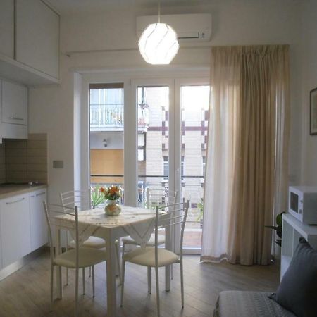Lovely Little Apartment In Via Aurelia Rom Exterior foto