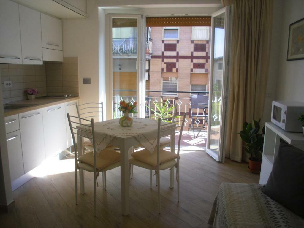 Lovely Little Apartment In Via Aurelia Rom Exterior foto